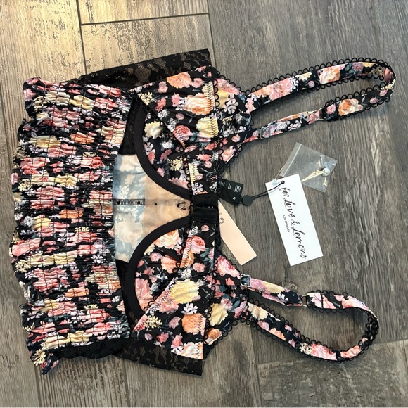 For Love And Lemons Pink Floral Set with Black Lace - Picture 5 of 7